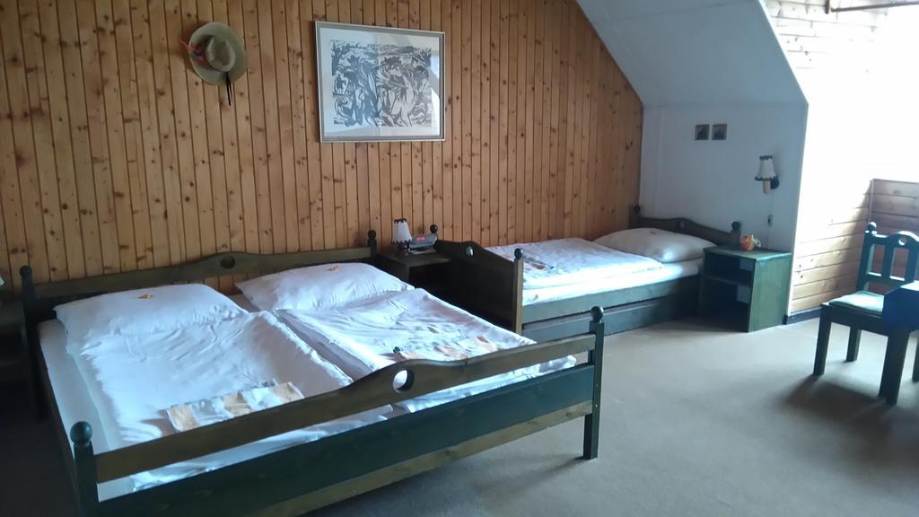 Penzión Encián Mýto pod Ďumbierom Habitación foto