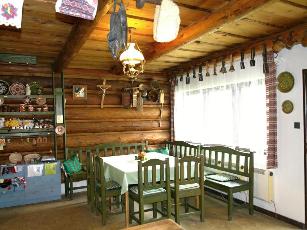 Penzión Encián Mýto pod Ďumbierom Exterior foto