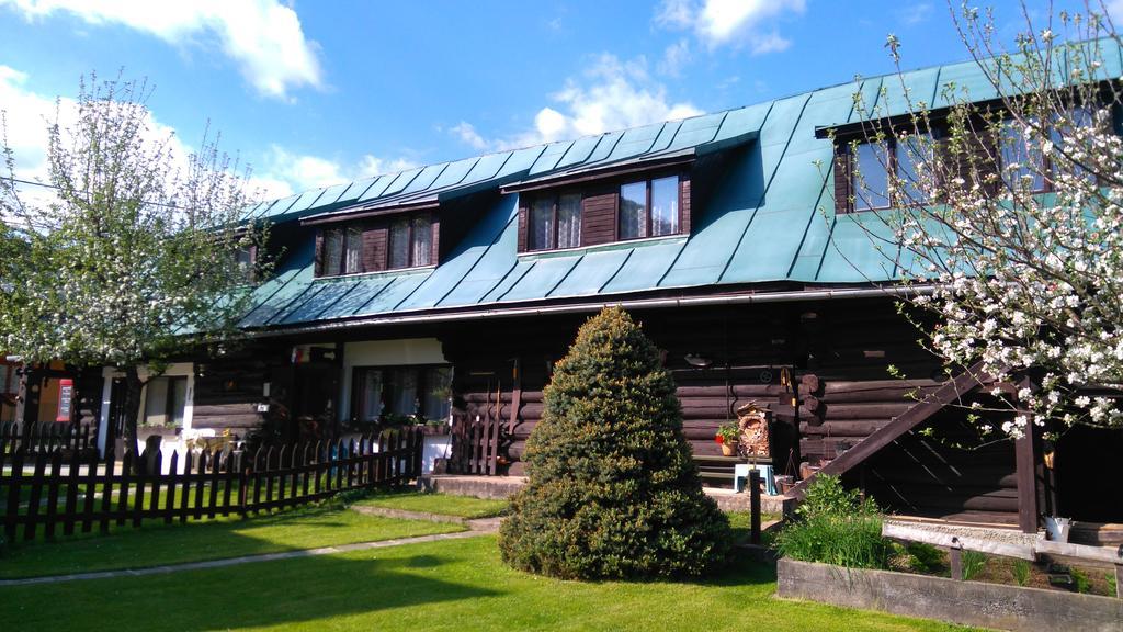 Penzión Encián Mýto pod Ďumbierom Exterior foto